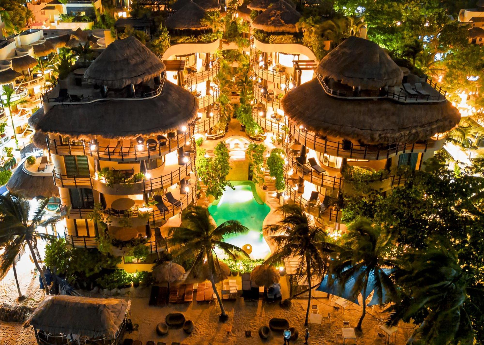 El Taj Oceanfront And Beachside Condo Hotel Плая-дель-Кармен Экстерьер фото
